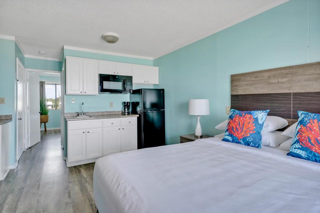 Admiral'S Quarters Motel Kure Beach Dış mekan fotoğraf